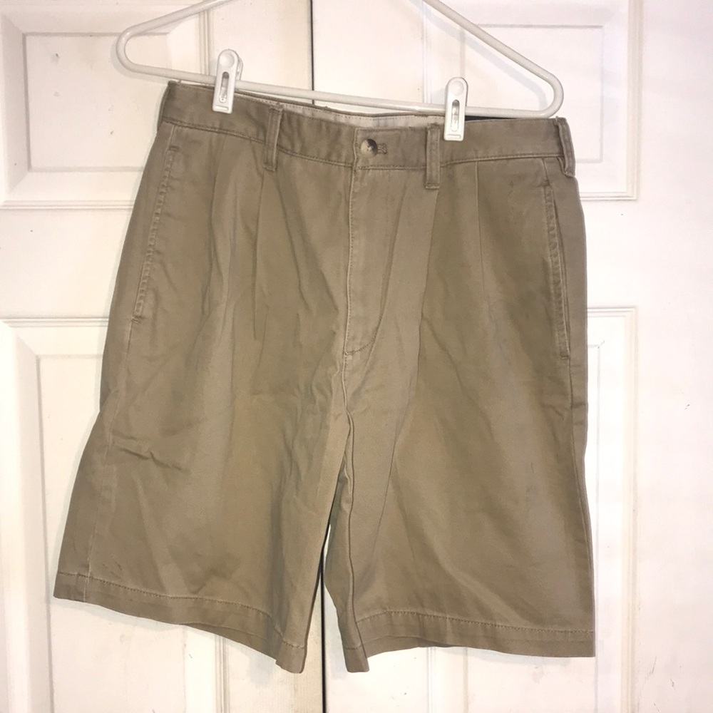 NWT Men's Classic IZOD Khaki Shorts